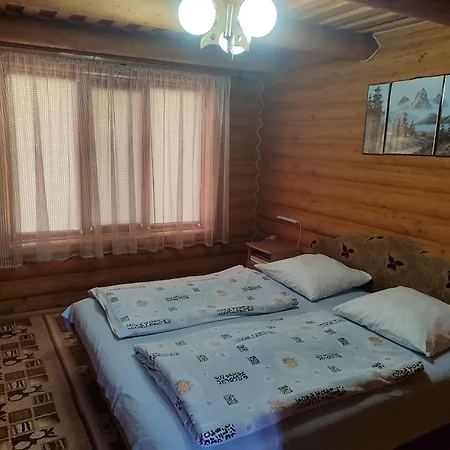 Uoksany Дерев'яний котедж Карпати